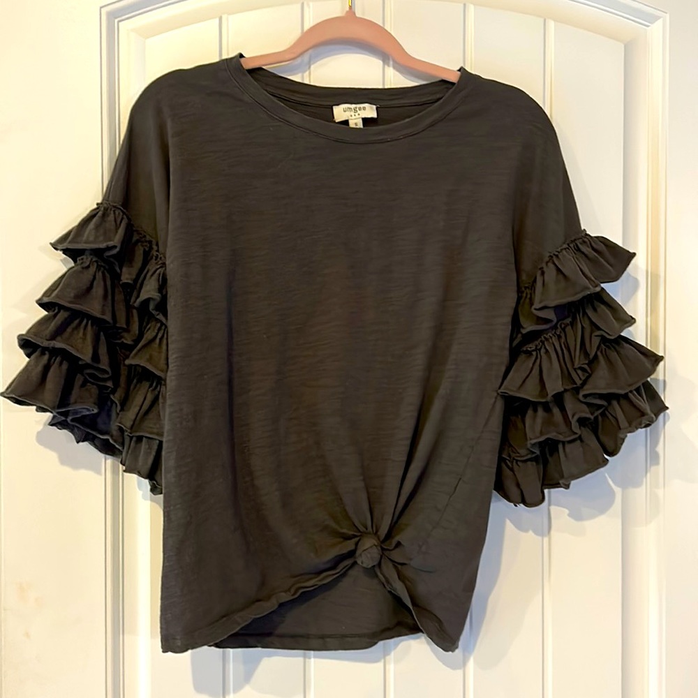 EUC Umgee Gray Tshirt